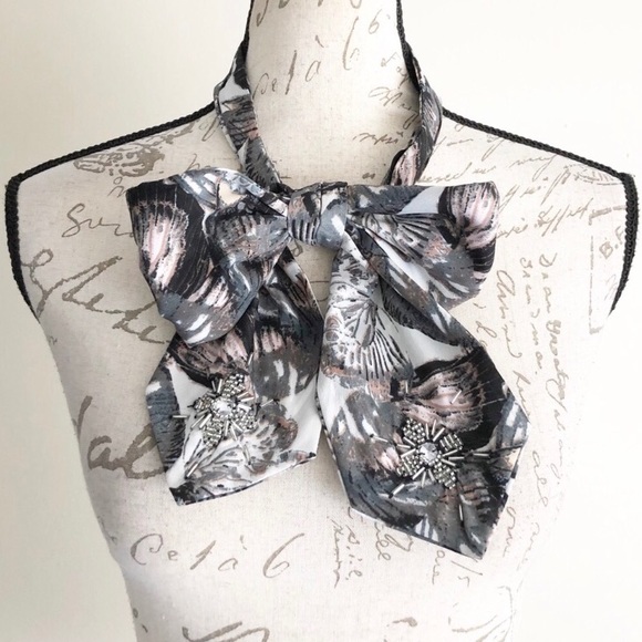 BCBGeneration Accessories - BCBGeneration Beaded Floral Bow Scarf NWOT O/S